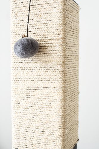 Catry, Natural Minimalist Cat Tree Cat Scratching Post with Natural Sisal Rope and Toys