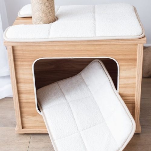 Catry, Cedar Wooden Cat Tree Condo with Natural Jute Rope Scratching Post