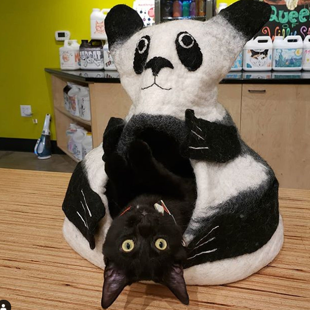 Wool Pet Cave, Panda
