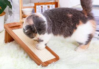 Petpals Highland Laminated Wood and Natural Sisal Scratching Pad