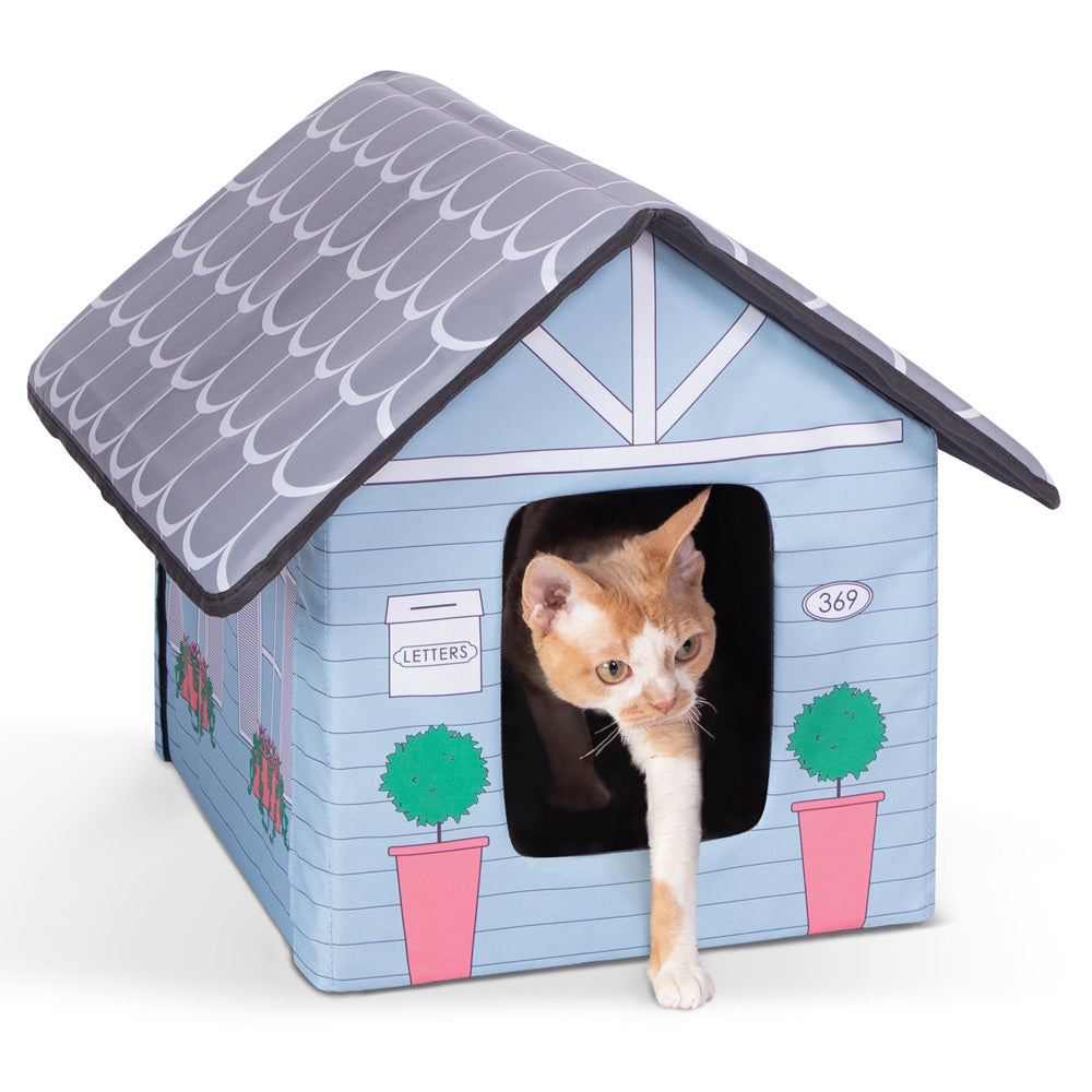 Outdoor Heated Kitty House